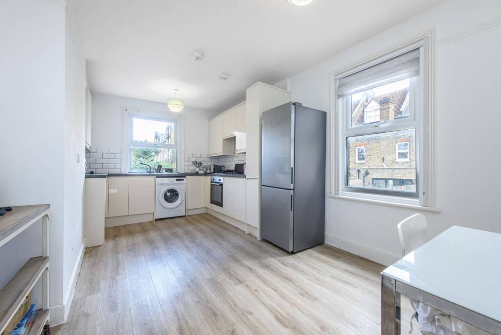 3 bed Annexe for rent in London. From Foxtons - Hampstead 3 bed Annexe for rent in London. From Foxtons - Hampstead