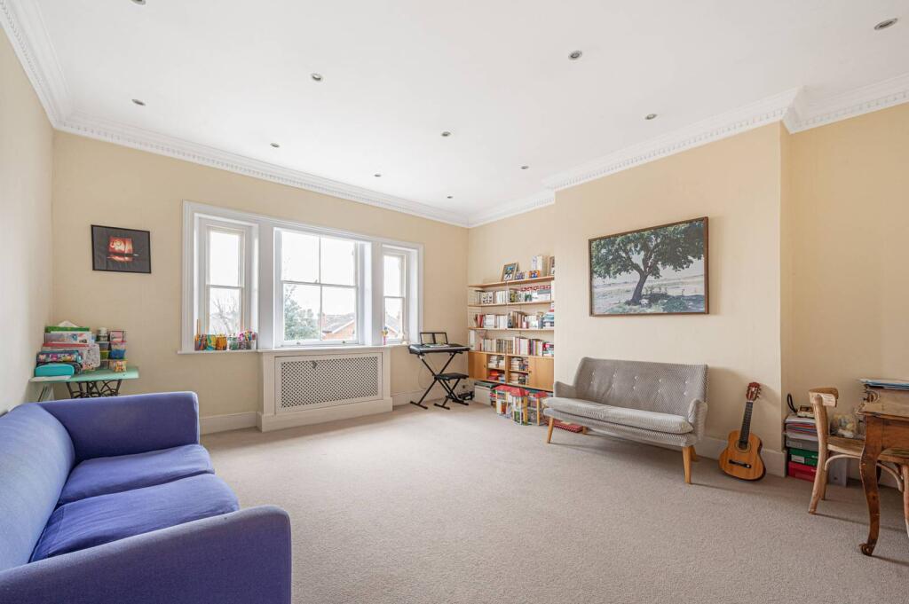 4 bed 1st Floor Flat for rent in London. From Foxtons - Hampstead