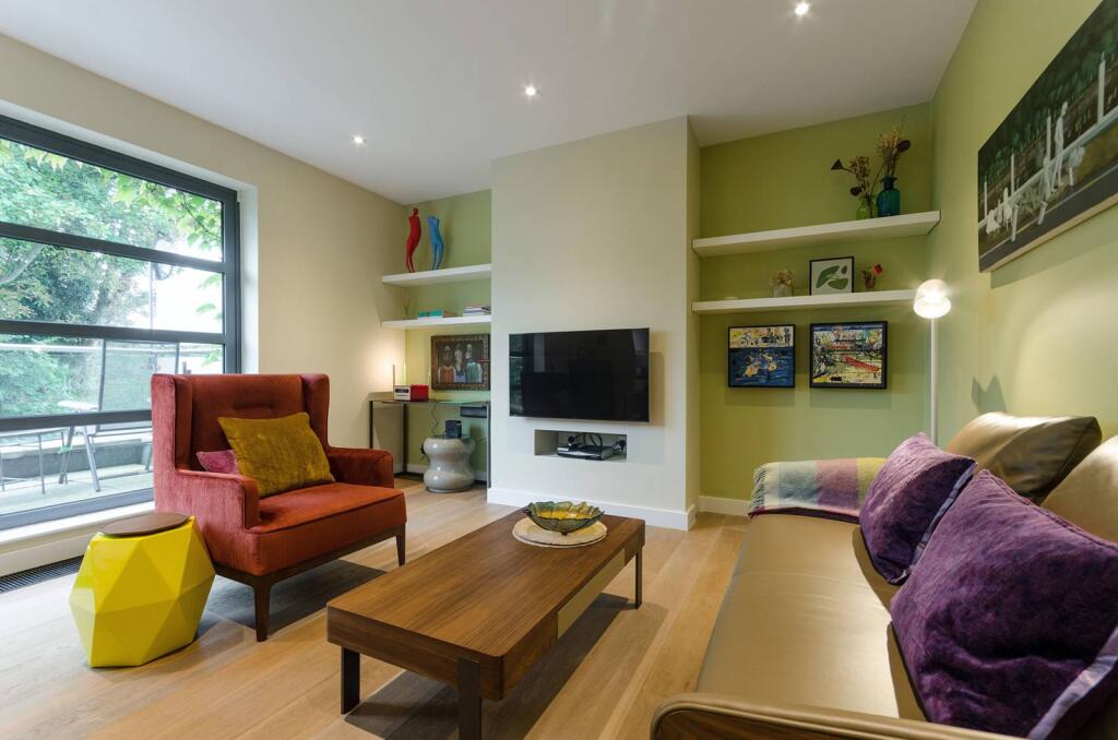2 bed 1st Floor Flat for rent in London. From Foxtons - Hampstead