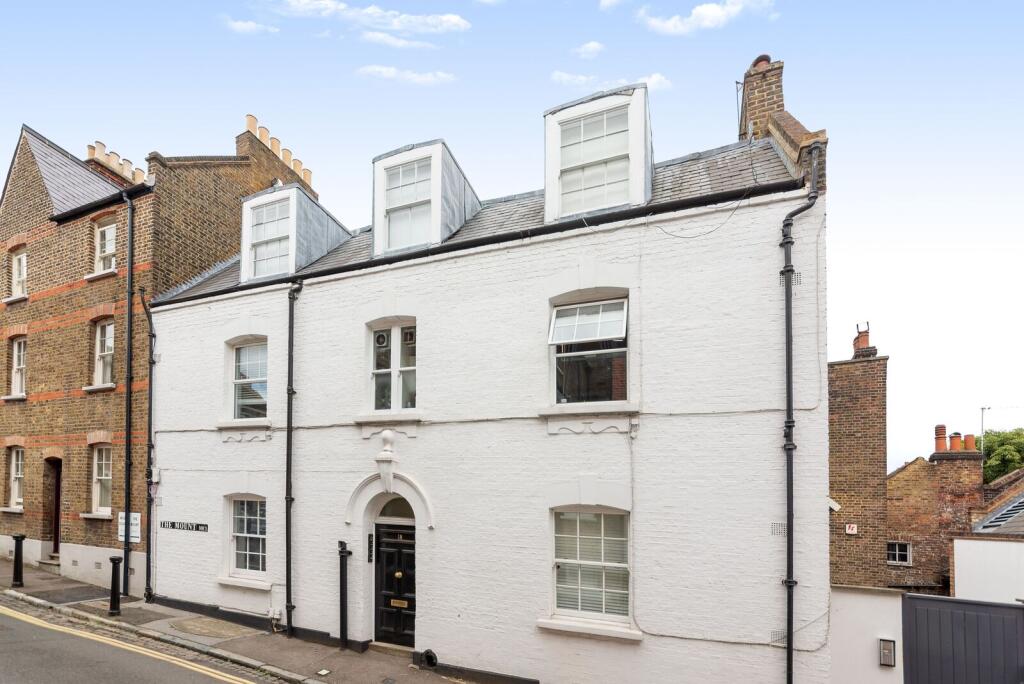 4 bed Annexe for rent in London. From Foxtons - Hampstead