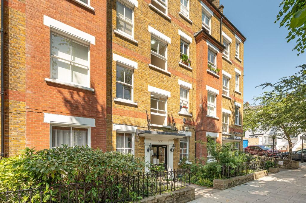 3 bed 1st Floor Flat for rent in London. From Foxtons - Hampstead