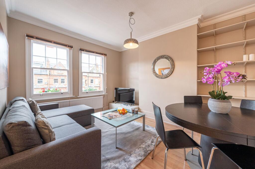 2 bed 1st Floor Flat for rent in Hampstead. From Foxtons - Hampstead