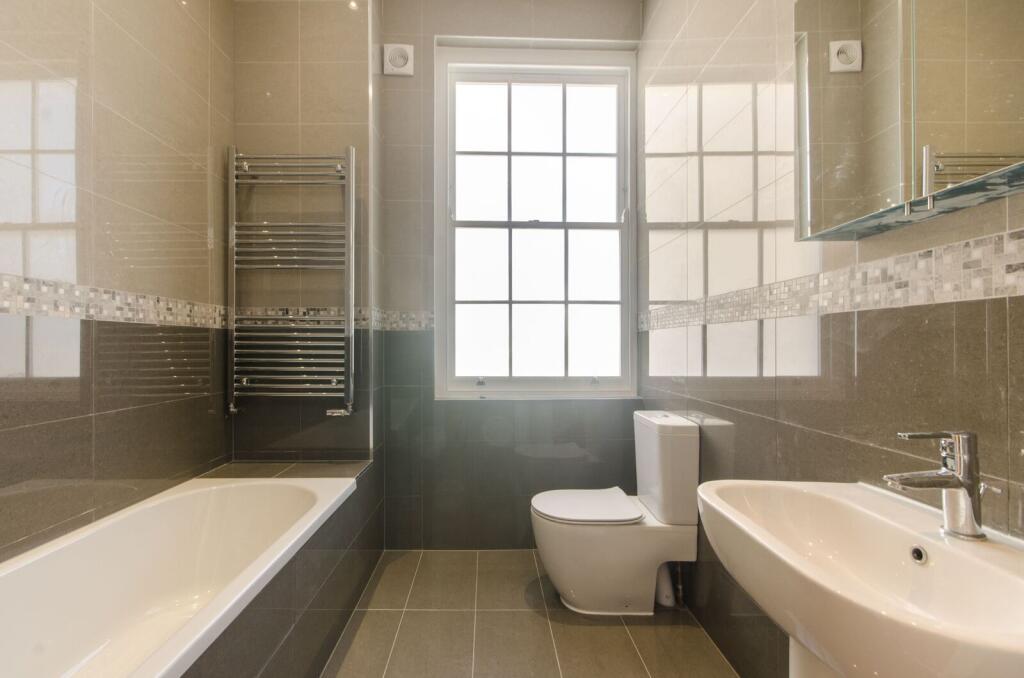1 bed 1st Floor Flat for rent in Hampstead. From Foxtons - Hampstead