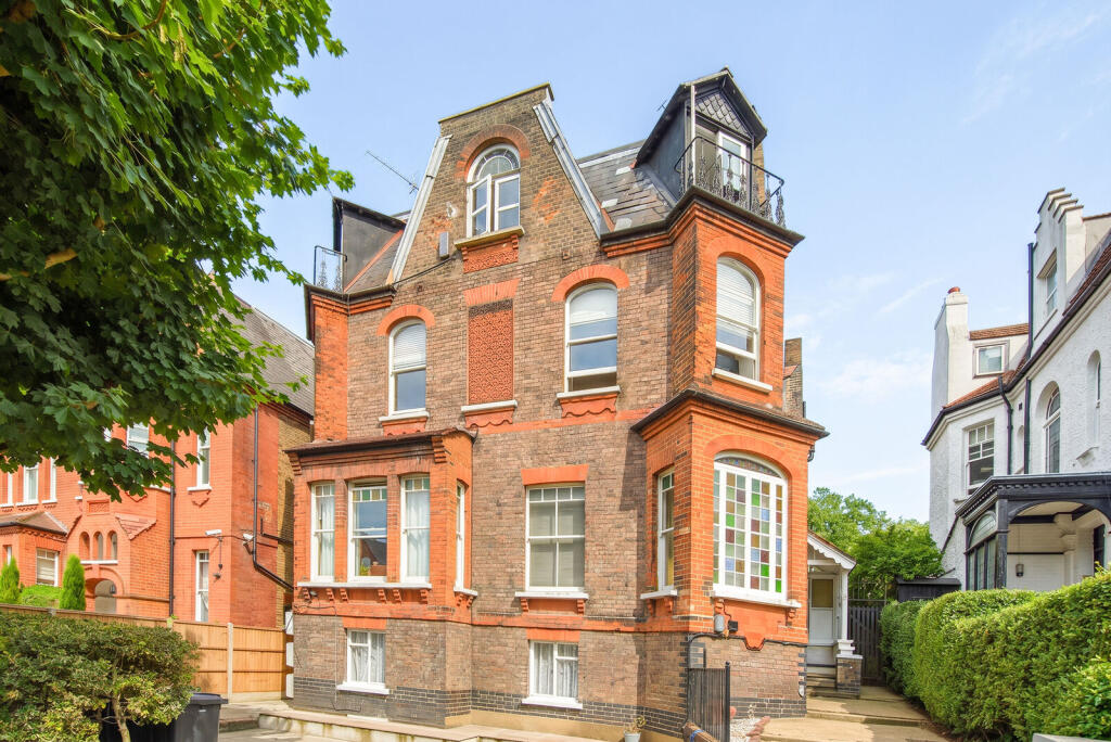 1 bed 1st Floor Flat for rent in London. From Foxtons - Hampstead