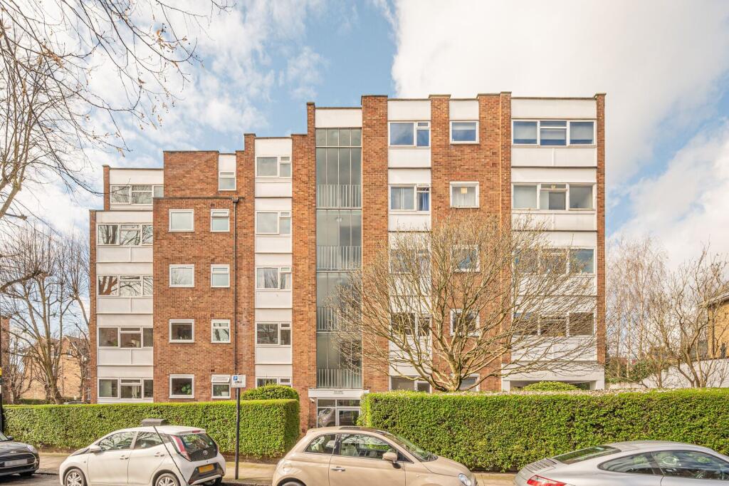 2 bed 1st Floor Flat for rent in Hampstead. From Foxtons - Hampstead