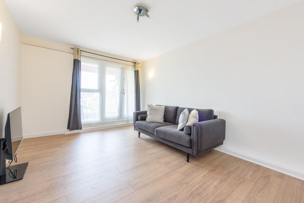 2 bed 1st Floor Flat for rent in London. From Foxtons - Hampstead