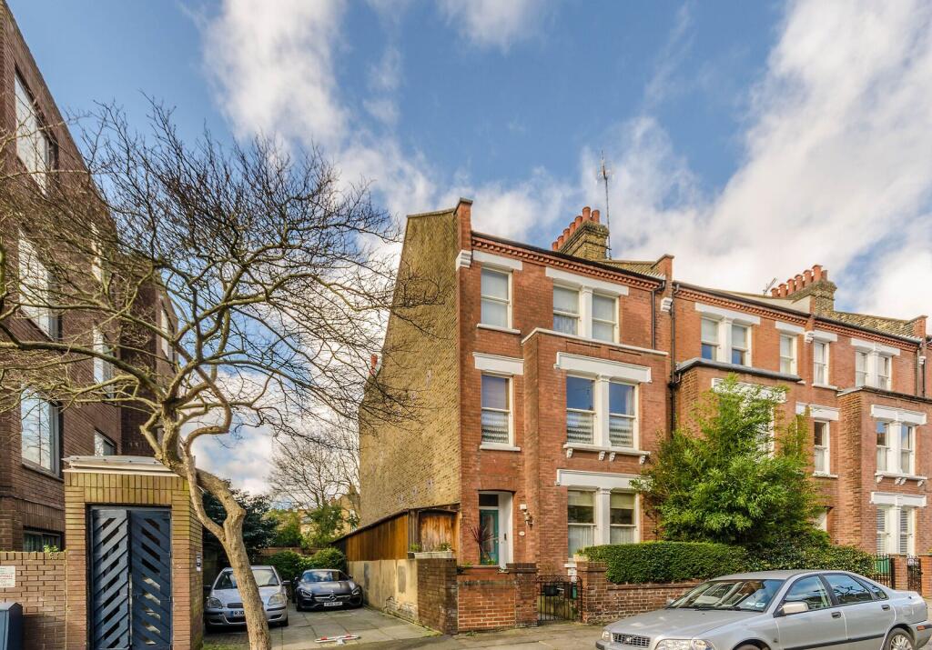 1 bed 1st Floor Flat for rent in Hampstead. From Foxtons - Hampstead