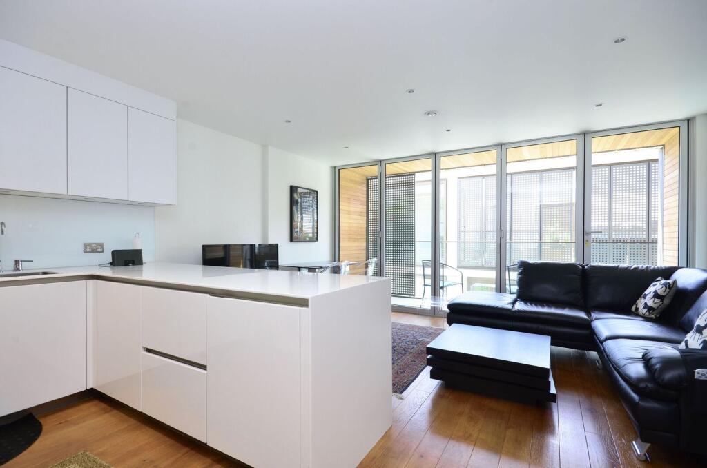 2 bed 1st Floor Flat for rent in London. From Foxtons - Hampstead