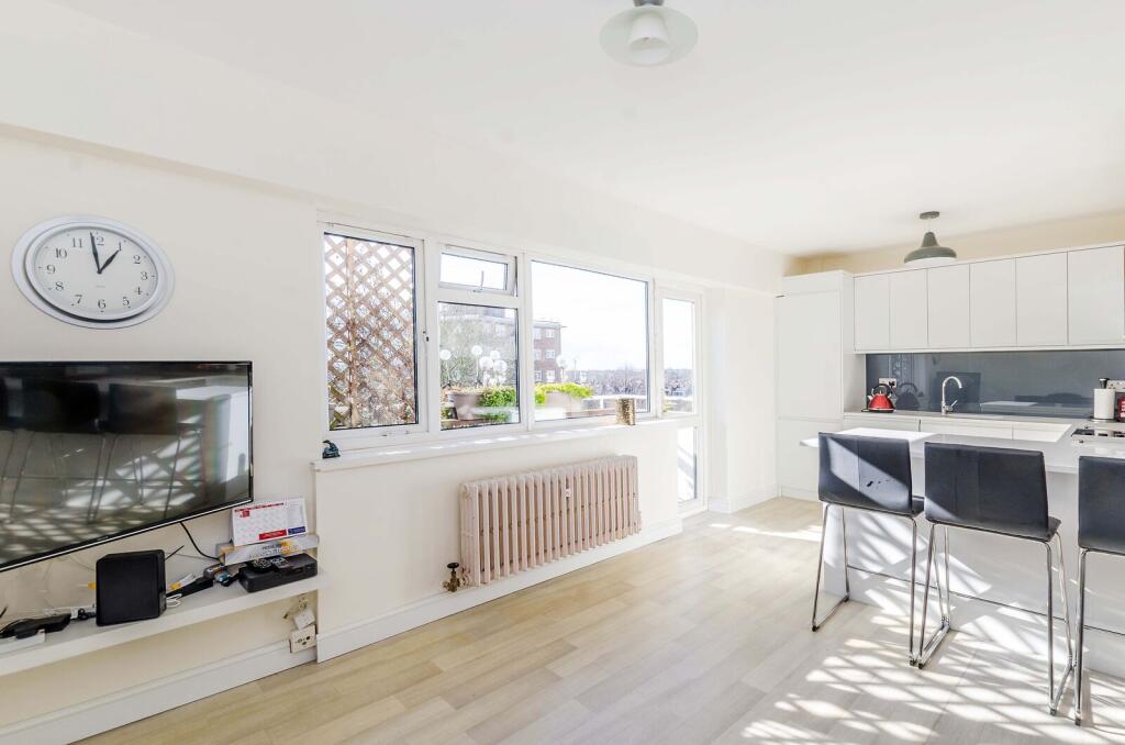 2 bed 1st Floor Flat for rent in Hampstead. From Foxtons - Hampstead