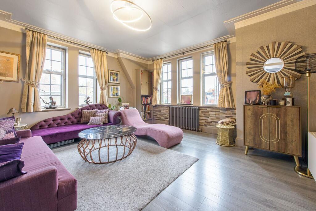 3 bed 1st Floor Flat for rent in London. From Foxtons - Hampstead