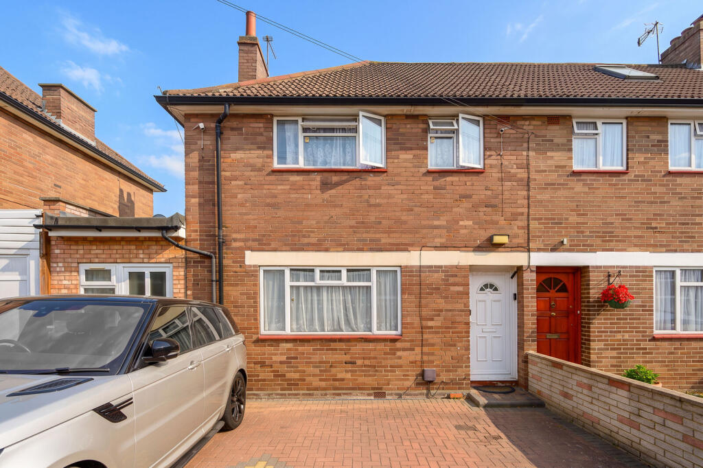 4 bed Semi Detached for rent in London. From Foxtons - Hampstead