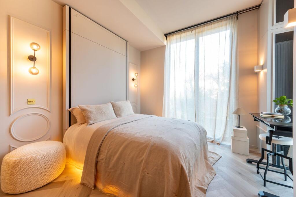 4 bed Studio for rent in Willesden. From Foxtons - Hampstead
