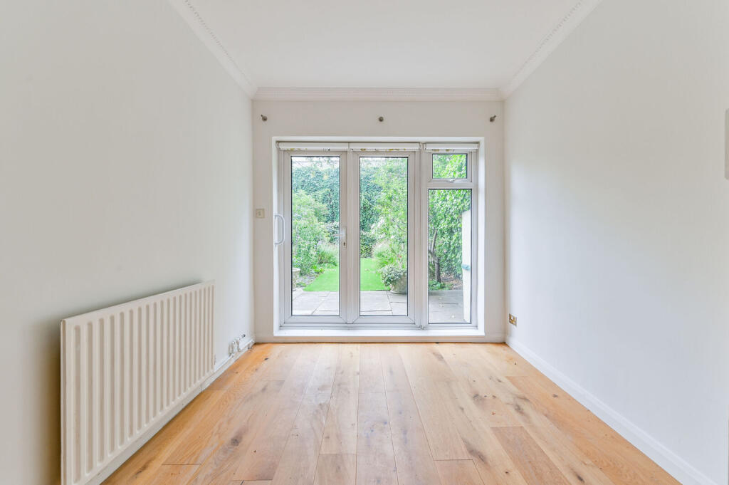 2 bed 1st Floor Flat for rent in London. From Foxtons - Hampstead
