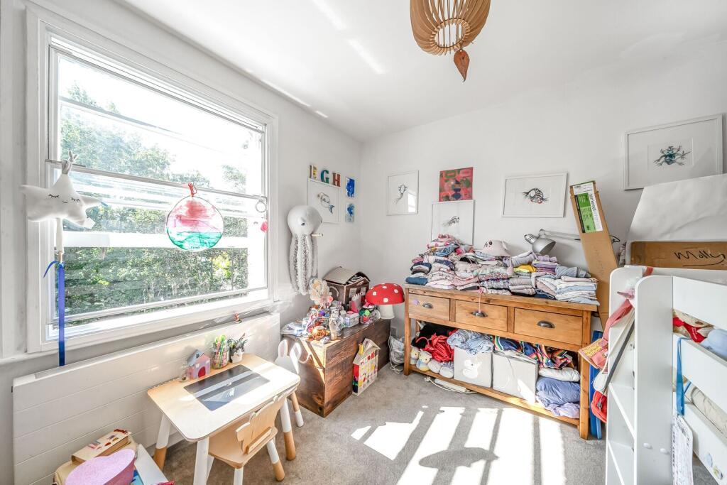 2 bed Annexe for rent in London. From Foxtons - Hampstead