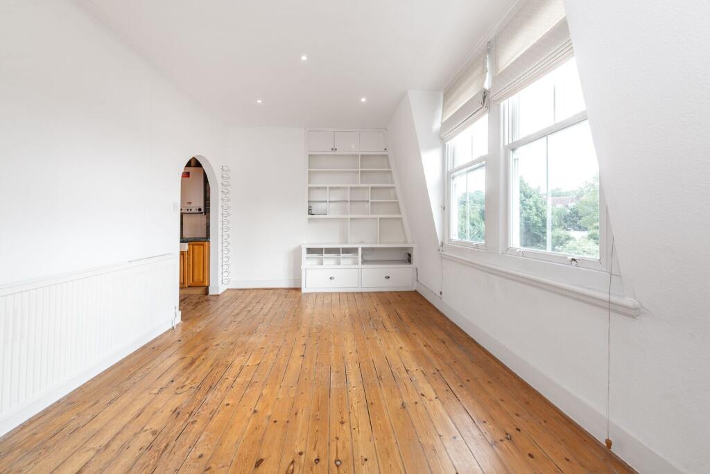 2 bed 1st Floor Flat for rent in Hampstead. From Foxtons - Hampstead