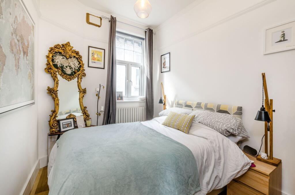 2 bed 1st Floor Flat for rent in London. From Foxtons - Hampstead