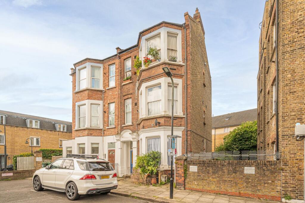 3 bed Semi Detached for rent in London. From Foxtons - Hampstead