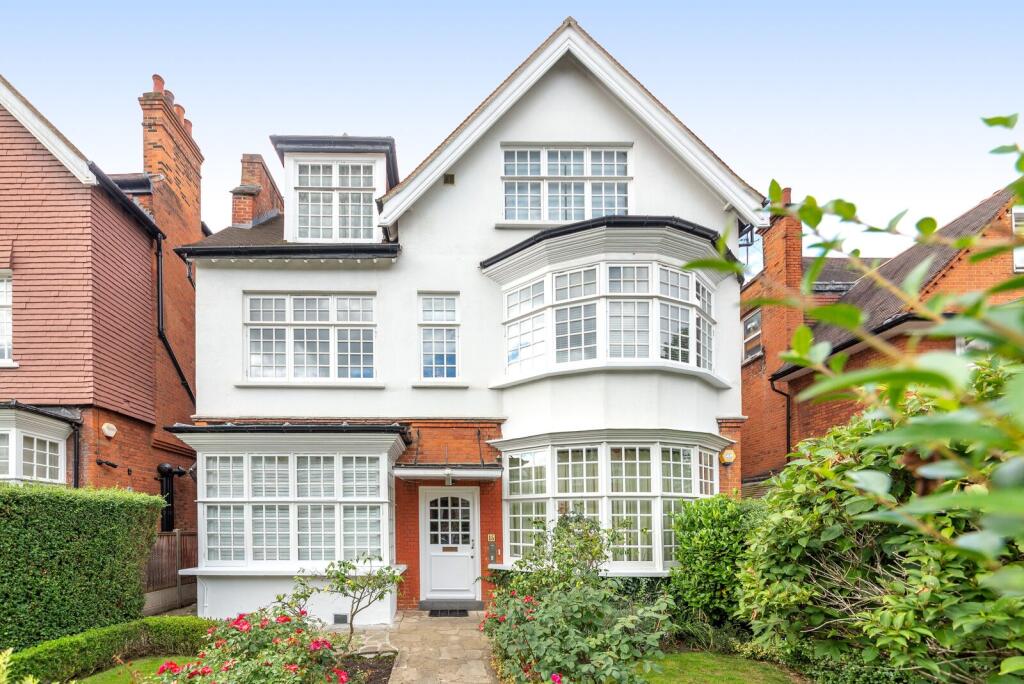 2 bed 1st Floor Flat for rent in Hampstead. From Foxtons - Hampstead