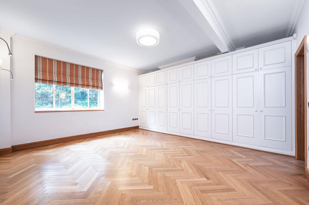 3 bed 1st Floor Flat for rent in London. From Foxtons - Hampstead