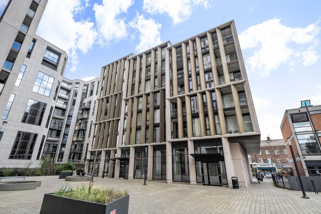 2 bed 1st Floor Flat for rent in Harrow. From Foxtons - Harrow