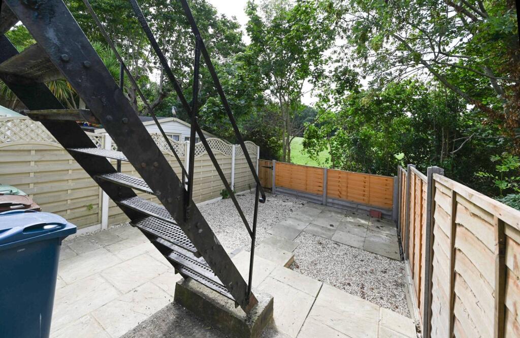 2 bed Annexe for rent in Harrow. From Foxtons - Harrow