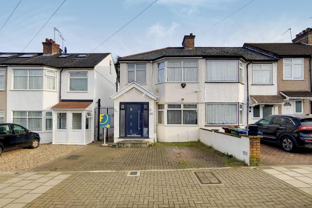 4 bed End of Terrace for rent in Harrow. From Foxtons - Harrow 4 bed End of Terrace for rent in Harrow. From Foxtons - Harrow