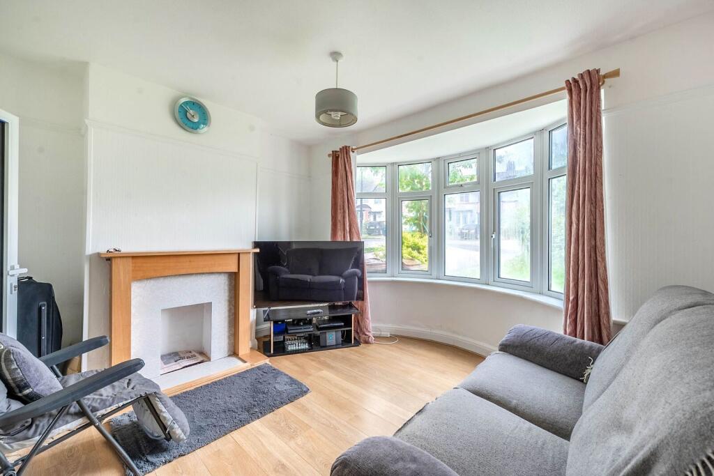3 bed End of Terrace for rent in Harrow. From Foxtons - Harrow