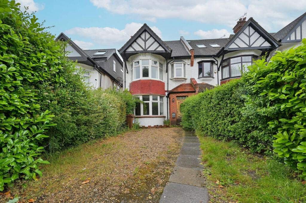 3 bed Detached for rent in Harrow. From Foxtons - Harrow