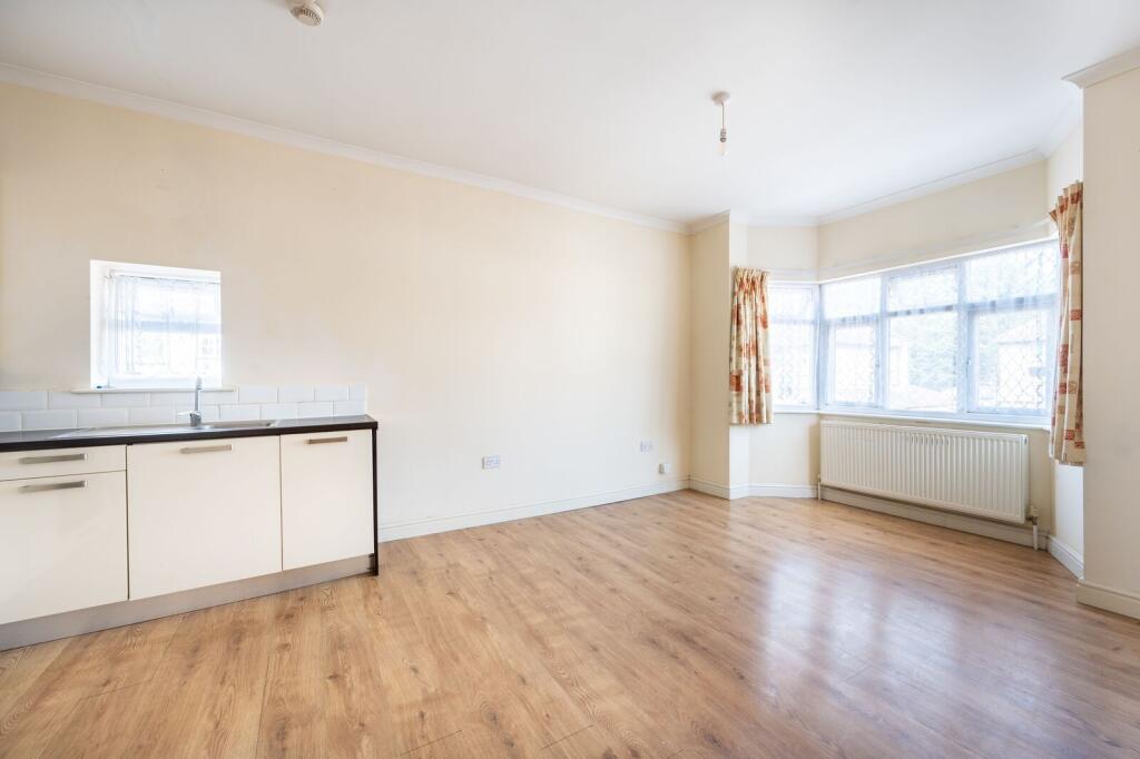 2 bed 1st Floor Flat for rent in Harrow. From Foxtons - Harrow 2 bed 1st Floor Flat for rent in Harrow. From Foxtons - Harrow