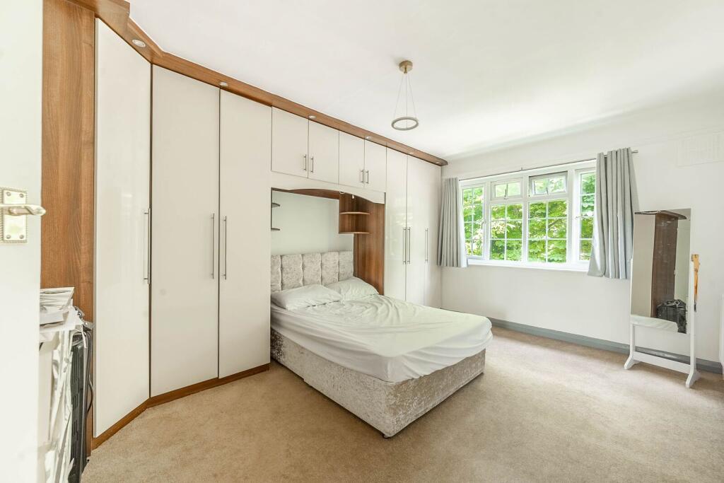 2 bed 1st Floor Flat for rent in Harrow. From Foxtons - Harrow