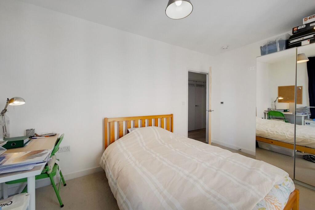 1 bed 1st Floor Flat for rent in Harrow. From Foxtons - Harrow