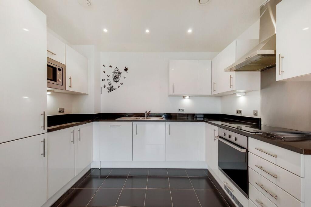1 bed 1st Floor Flat for rent in Harrow. From Foxtons - Harrow