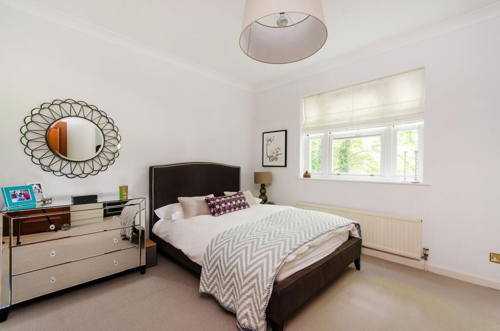 2 bed 1st Floor Flat for rent in Harrow. From Foxtons - Harrow
