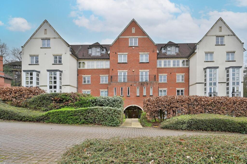1 bed 1st Floor Flat for rent in Harrow. From Foxtons - Harrow