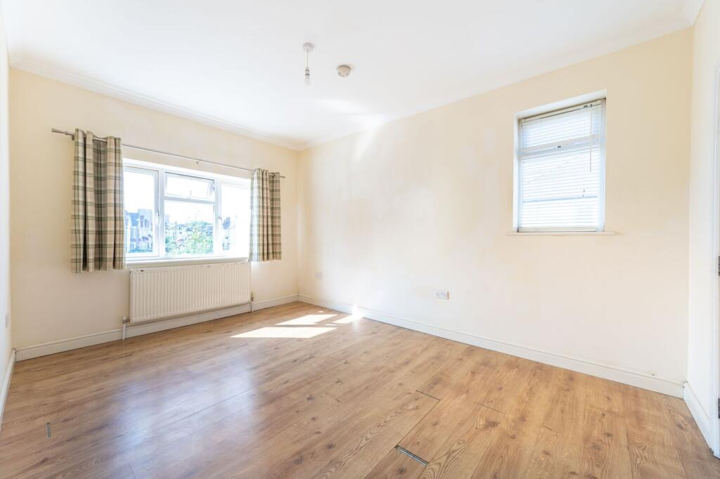 2 bed 1st Floor Flat for rent in Harrow. From Foxtons - Harrow