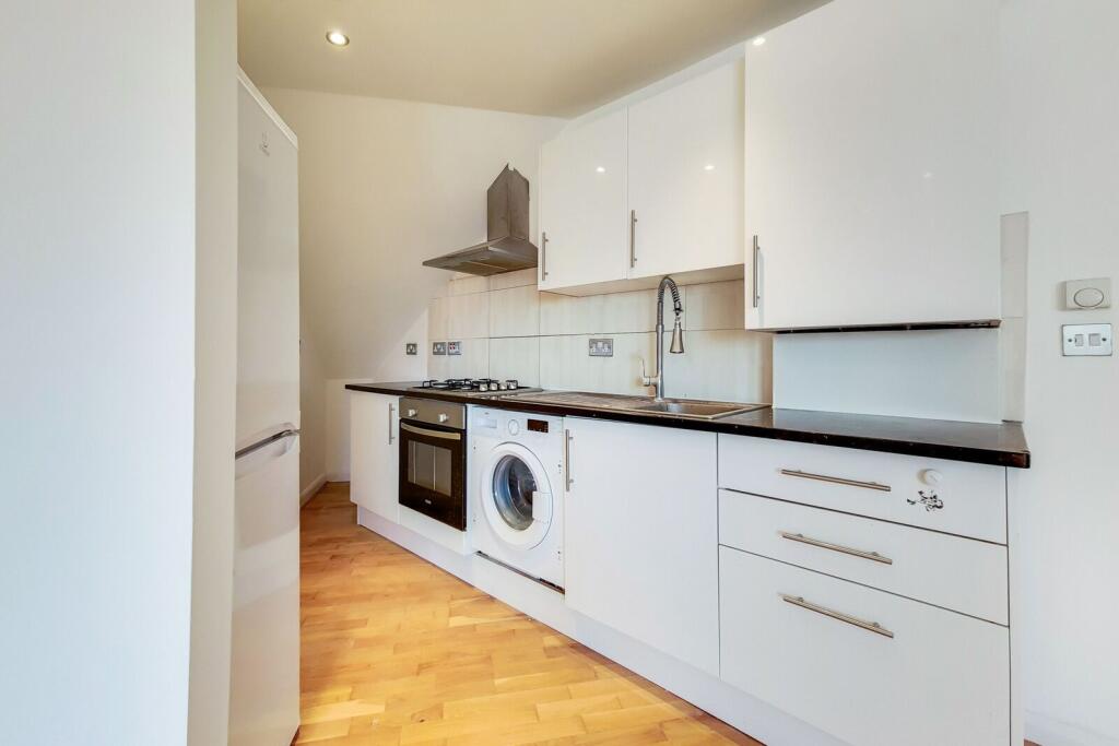 1 bed 1st Floor Flat for rent in Harrow. From Foxtons - Harrow 1 bed 1st Floor Flat for rent in Harrow. From Foxtons - Harrow