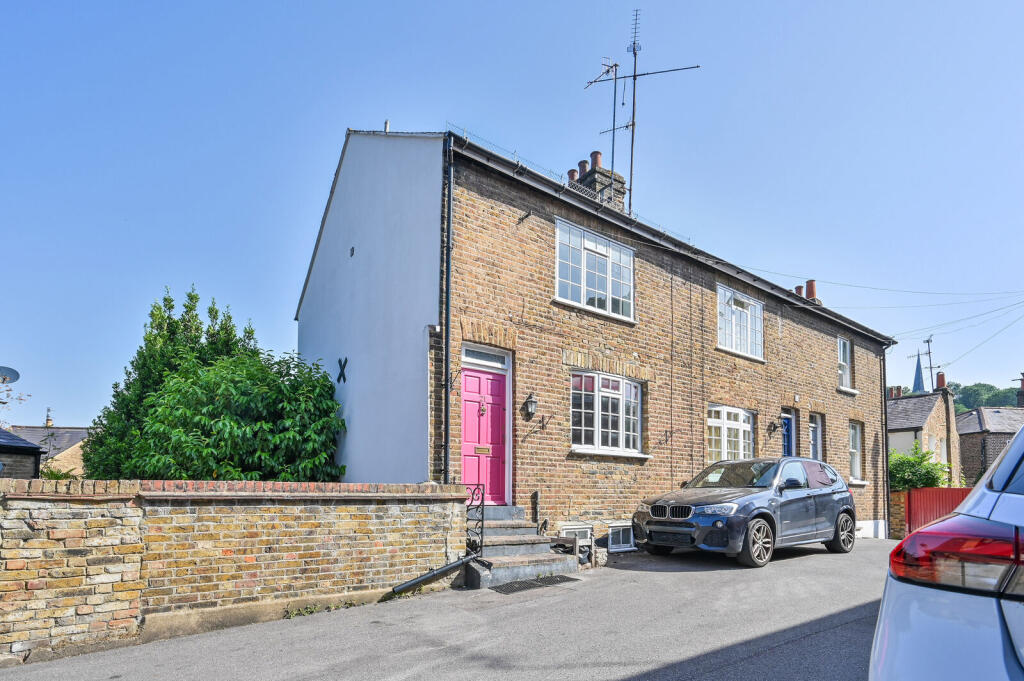 4 bed End of Terrace for rent in Harrow. From Foxtons - Harrow