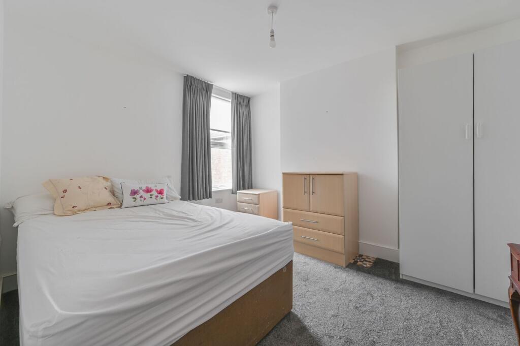 2 bed 1st Floor Flat for rent in Harrow. From Foxtons - Harrow 2 bed 1st Floor Flat for rent in Harrow. From Foxtons - Harrow