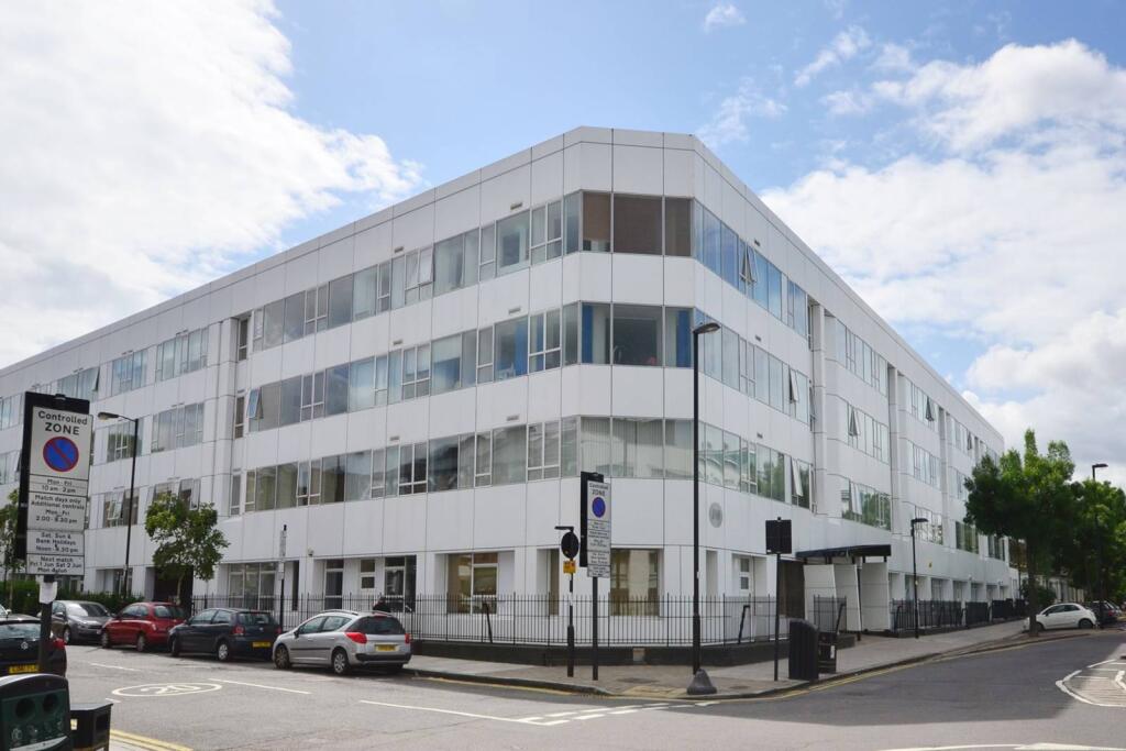 1 bed 1st Floor Flat for rent in London. From Foxtons - Islington