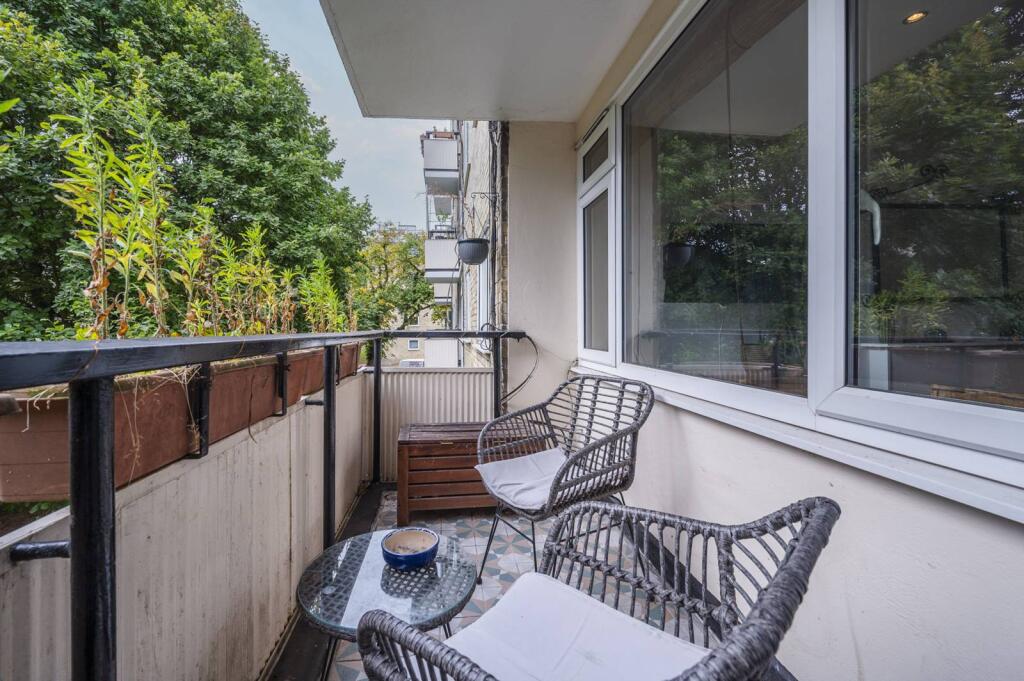 2 bed 1st Floor Flat for rent in London. From Foxtons - Islington