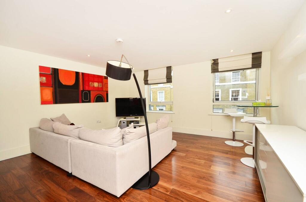1 bed 1st Floor Flat for rent in London. From Foxtons - Islington