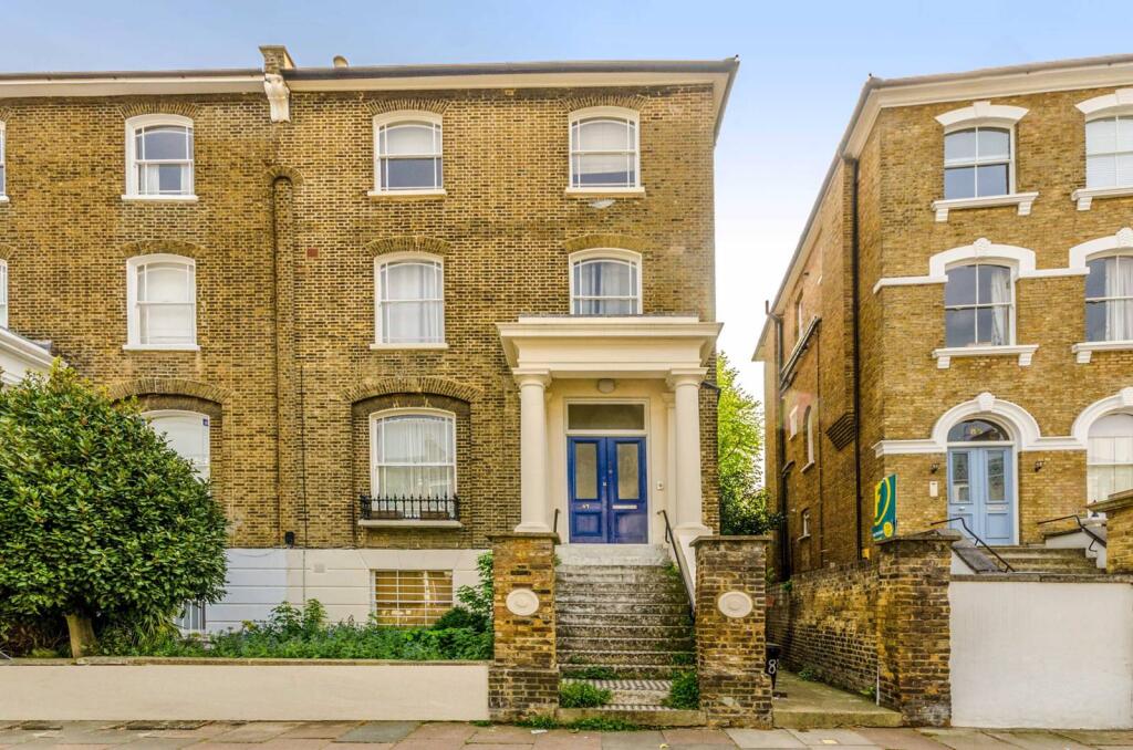 3 bed 1st Floor Flat for rent in London. From Foxtons - Islington