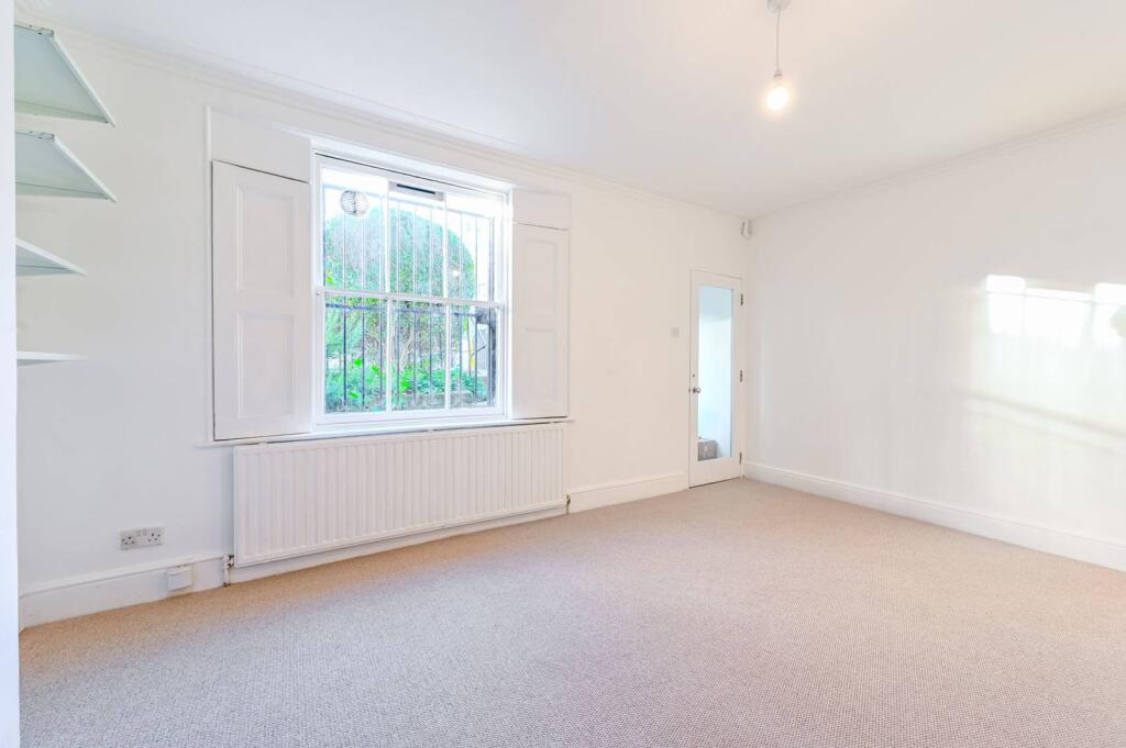 1 bed 1st Floor Flat for rent in London. From Foxtons - Islington