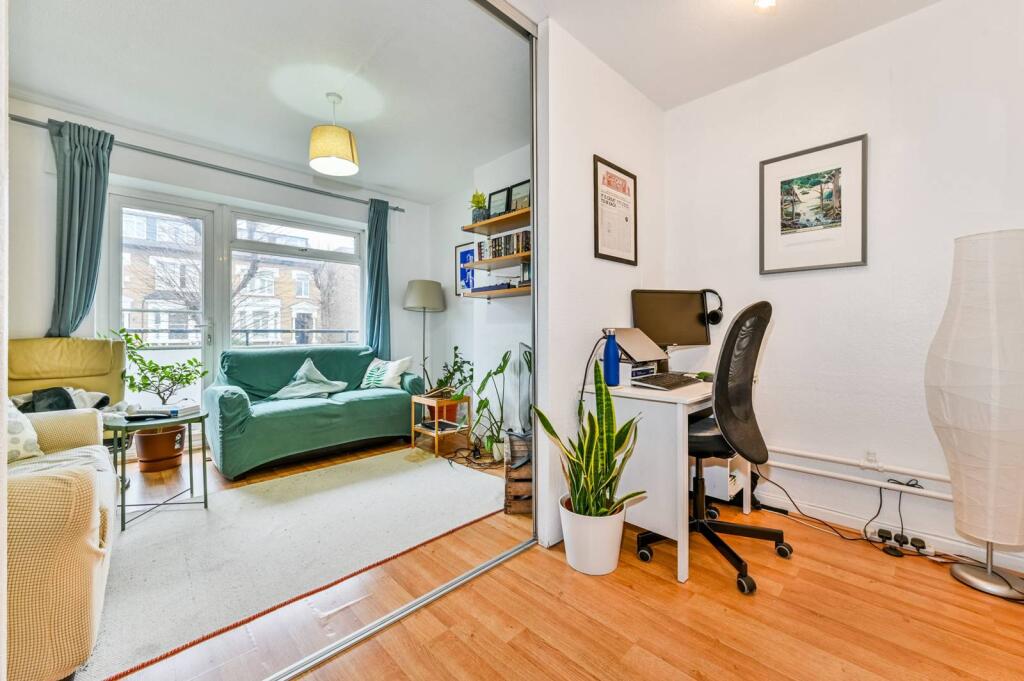 2 bed 1st Floor Flat for rent in London. From Foxtons - Islington