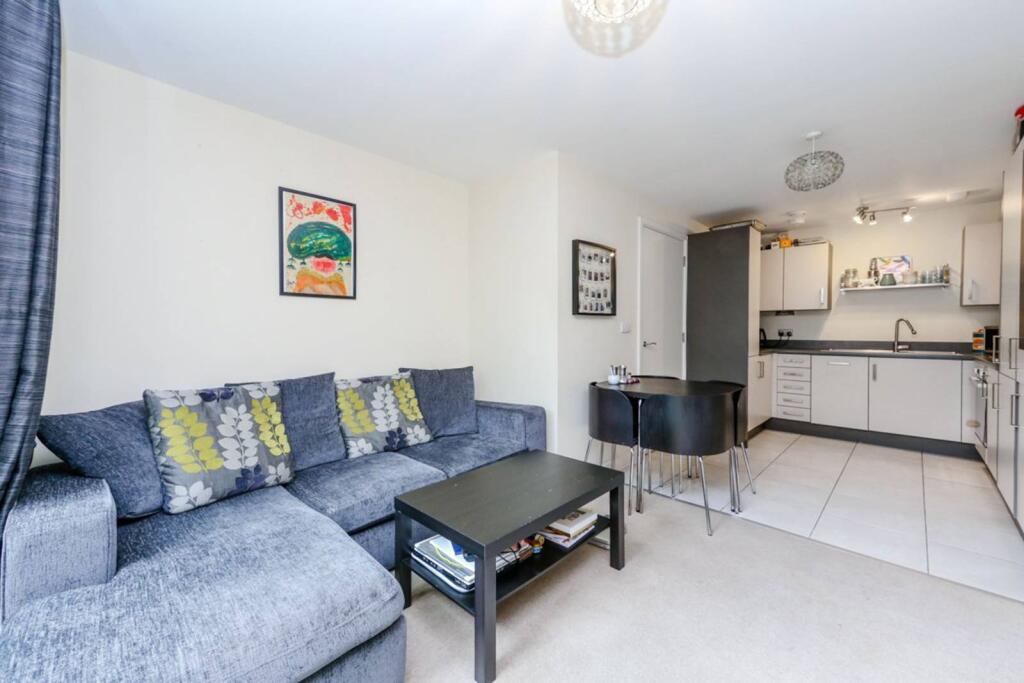 2 bed 1st Floor Flat for rent in London. From Foxtons - Islington
