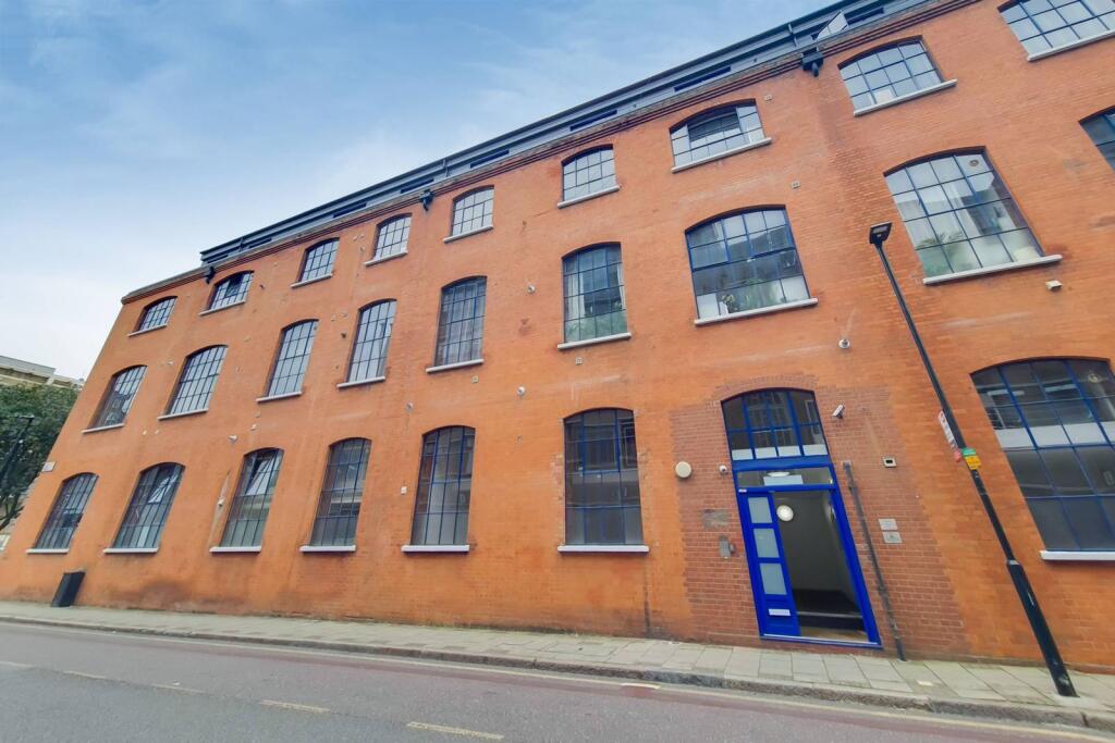 1 bed 1st Floor Flat for rent in London. From Foxtons - Islington