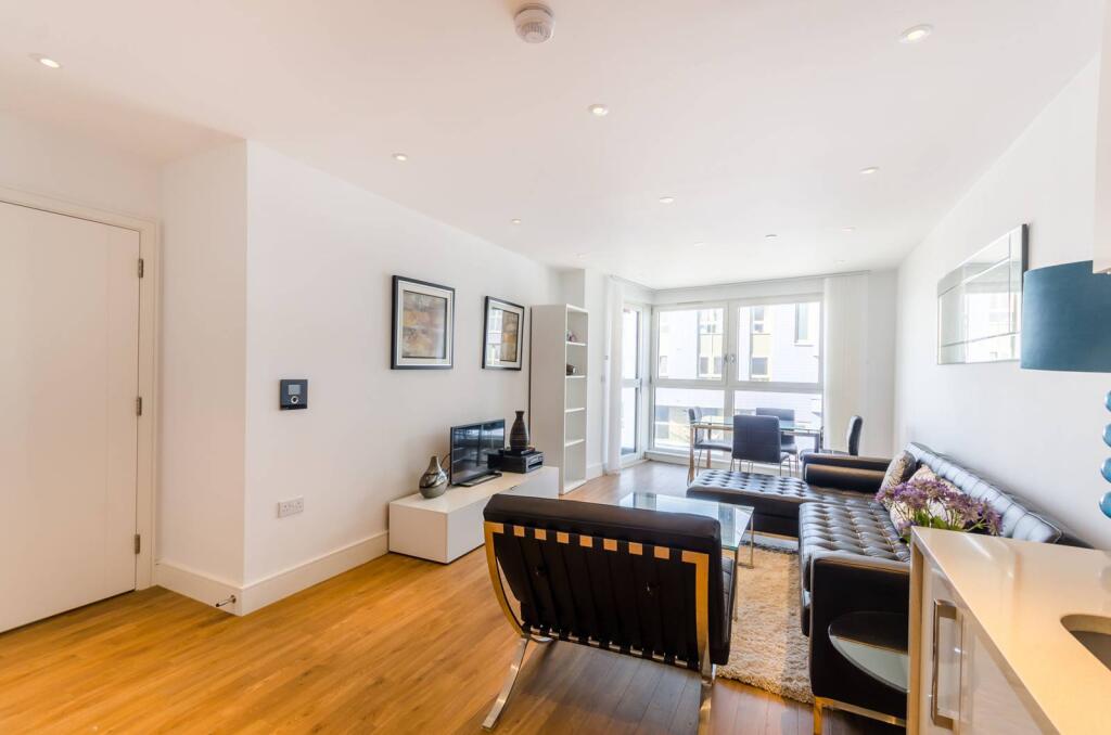 2 bed 1st Floor Flat for rent in London. From Foxtons - Islington