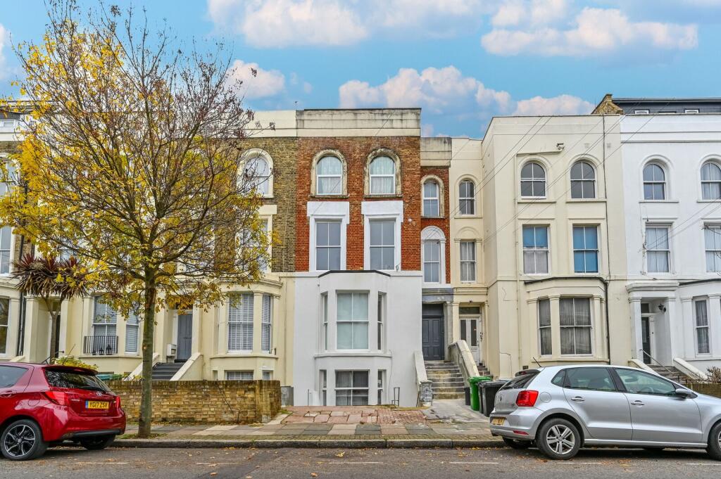 2 bed 1st Floor Flat for rent in Stoke Newington. From Foxtons - Islington