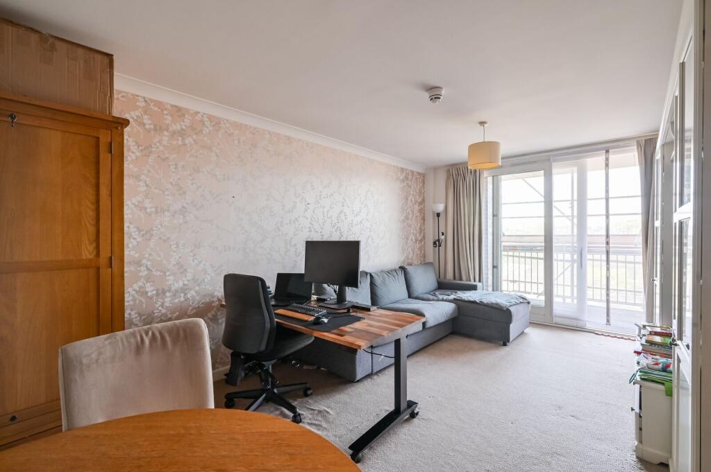 2 bed 1st Floor Flat for rent in London. From Foxtons - Islington