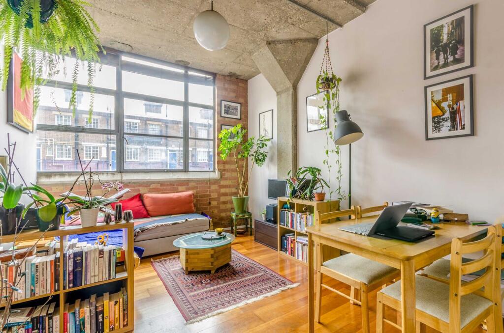 1 bed 1st Floor Flat for rent in Islington. From Foxtons - Islington